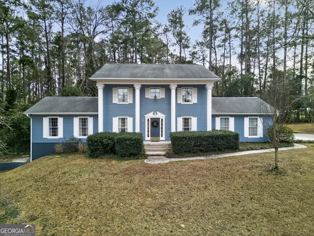 $352,000 | 301 Lake Front Drive, Warner Robins, GA 31088
