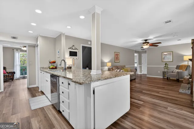 $352,000 | 301 Lake Front Drive, Warner Robins, GA 31088