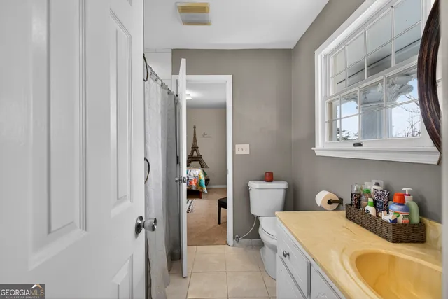 $352,000 | 301 Lake Front Drive, Warner Robins, GA 31088