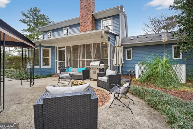 $352,000 | 301 Lake Front Drive, Warner Robins, GA 31088