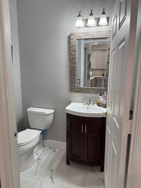 10168 Boca Palm Drive Boca Raton, FL 33498 - Photo 11 of 20 Lower bath