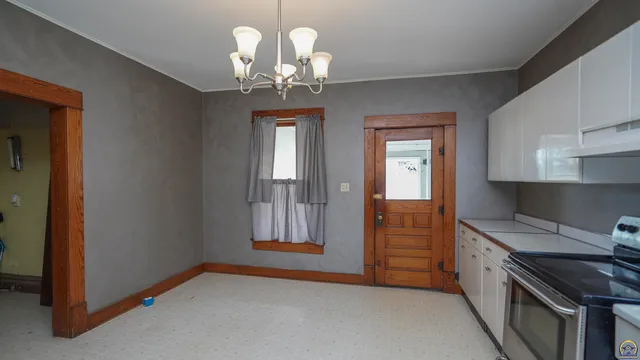 $160,000 | 320 West Street, Havensville, KS 66432