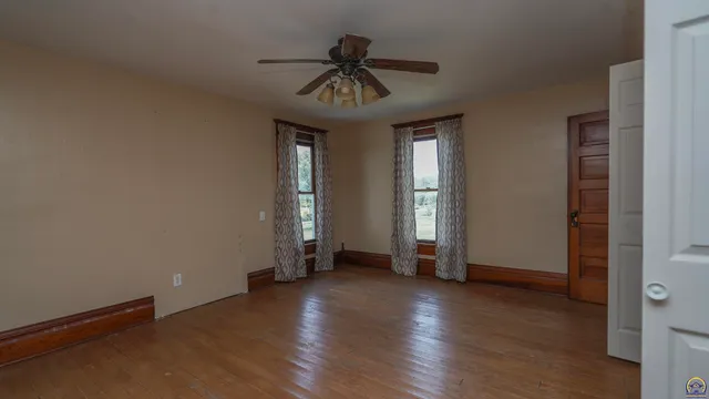 $160,000 | 320 West Street, Havensville, KS 66432