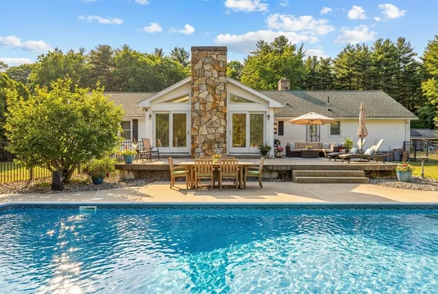 $599,900 | 87 Morgan Street, Granby, MA 01033