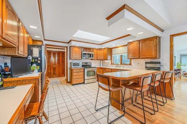 $599,900 | 87 Morgan Street, Granby, MA 01033