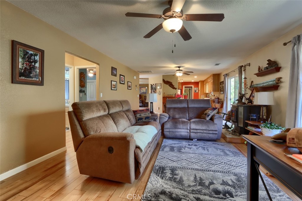 4733 Hirsch Road Mariposa, CA 95338 - Photo 12 of 51