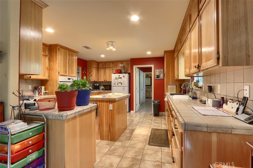 4733 Hirsch Road Mariposa, CA 95338 - Photo 14 of 51