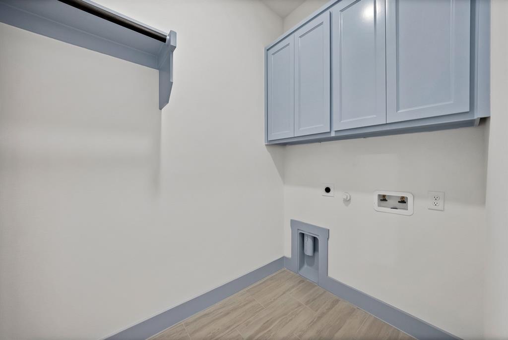 4754 Ramey Avenue Fort Worth, TX 76105 - Photo 7 of 31 a view of empty room with wooden floor