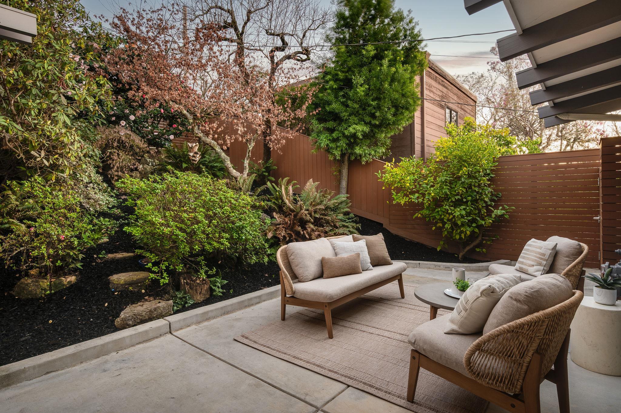 1468 Summit Road Berkeley, CA 94708 - Photo 48 of 59 View of patio with outdoor seating