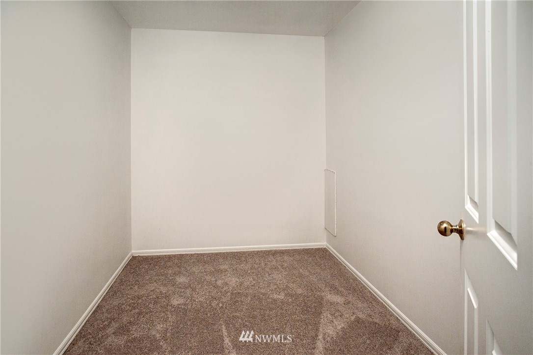 10209 Northeast 151st Street Bothell, WA 98011 - Photo 22 of 34 Gallery Image 22
