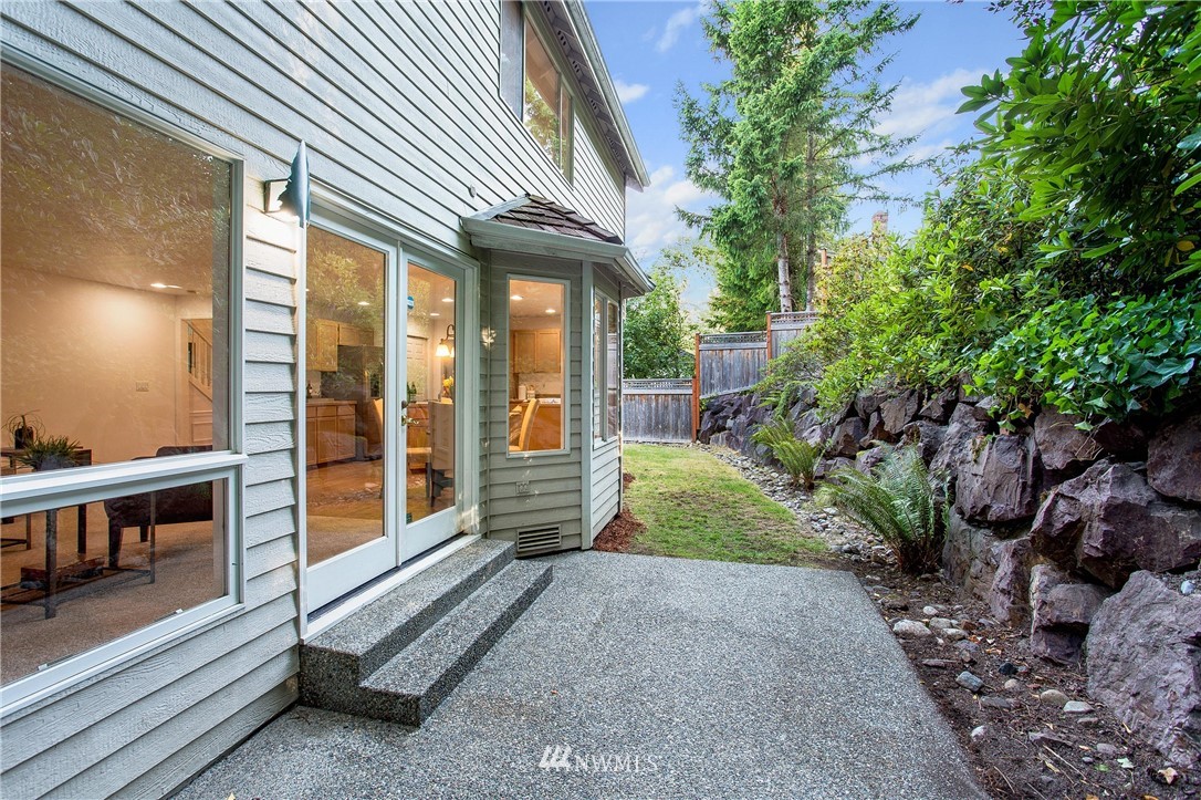 10209 Northeast 151st Street Bothell, WA 98011 - Photo 30 of 34 Gallery Image 30