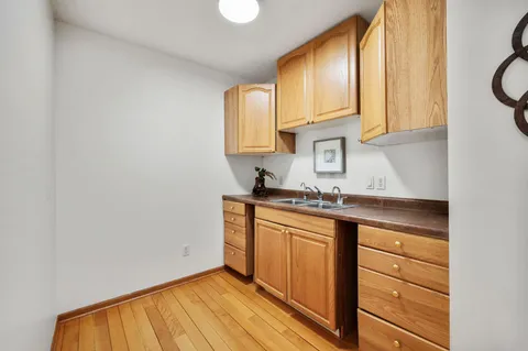 $1,200,000 | 2015 Upton Avenue South, Minneapolis, MN 55405