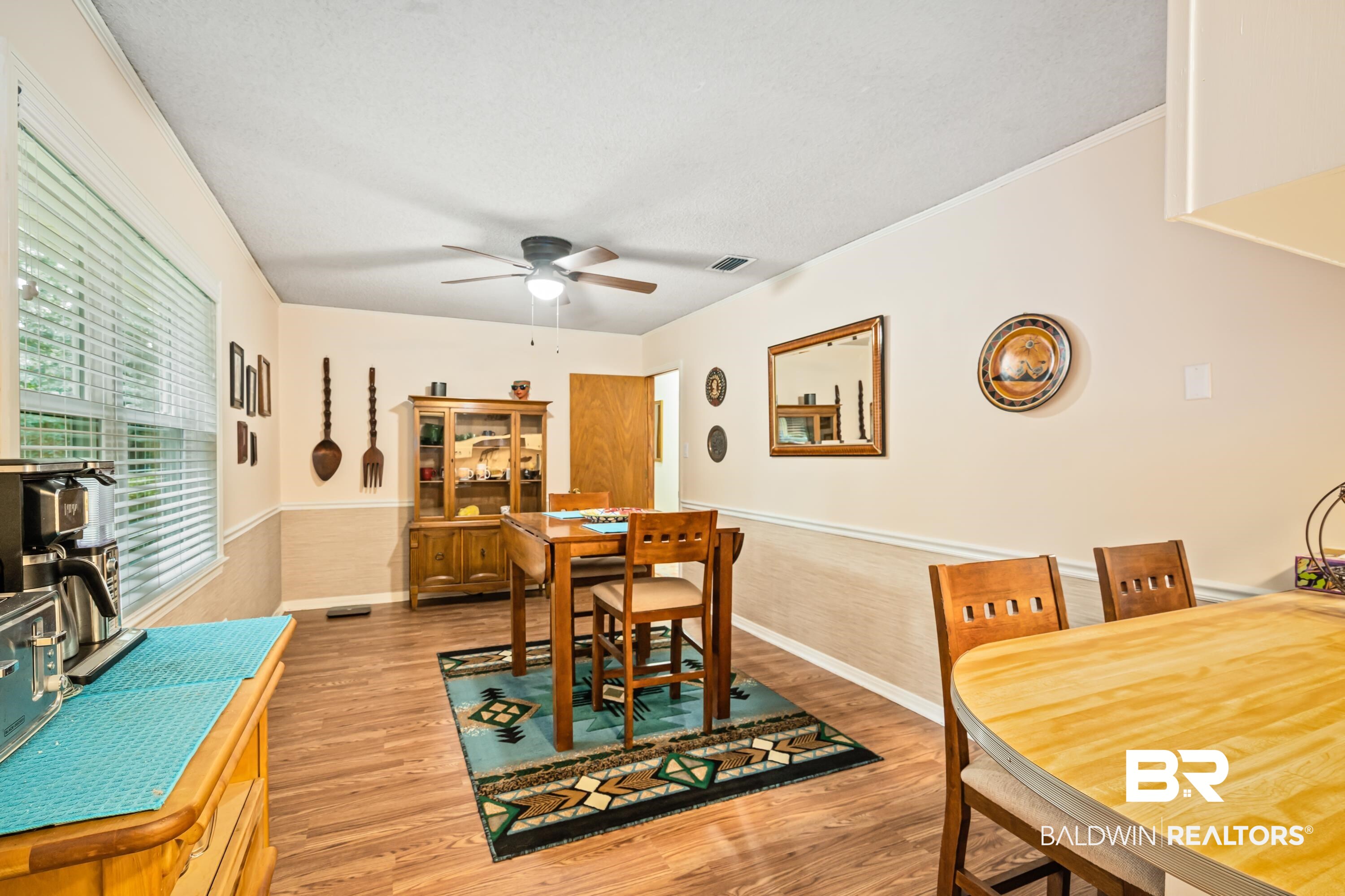 301 Byron Avenue East Mobile, AL 36609 - Photo 6 of 18 breakfast family room