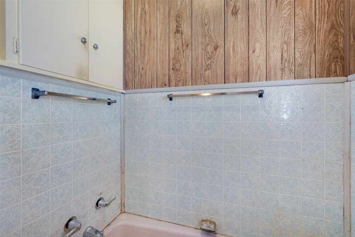 303 Vernon Street Taylor, TX 76574 - Photo 24 of 37 View of laundry area