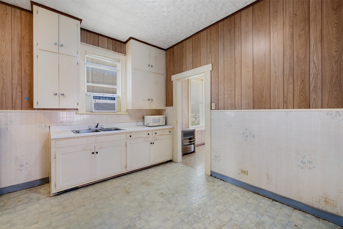 303 Vernon Street Taylor, TX 76574 - Photo 29 of 37