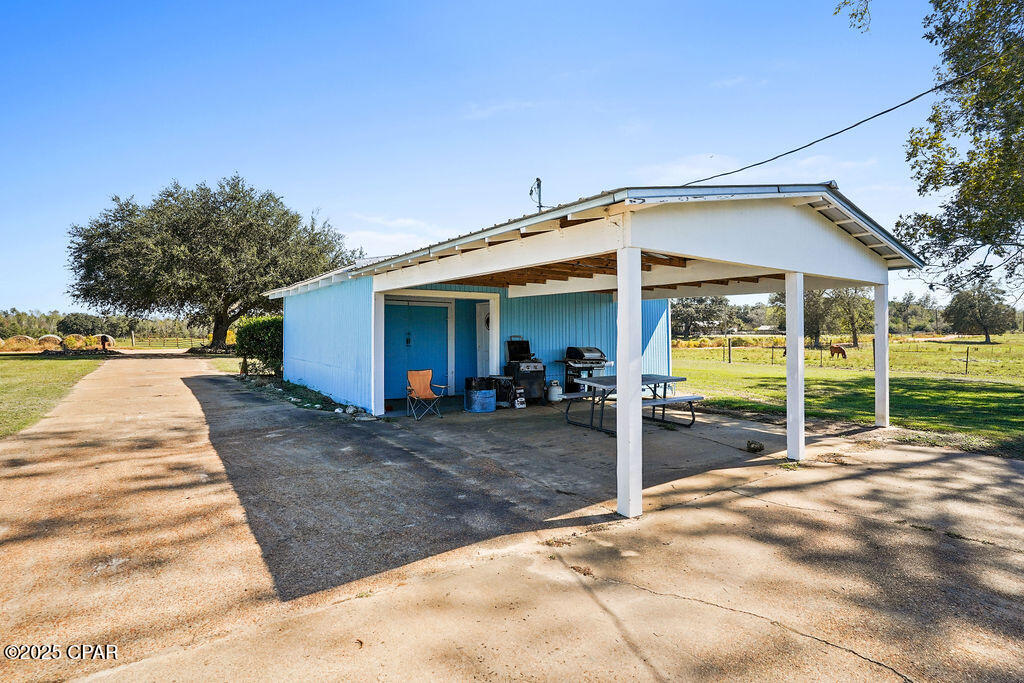 5171 Galloway Road Graceville, FL 32440 - Photo 13 of 81