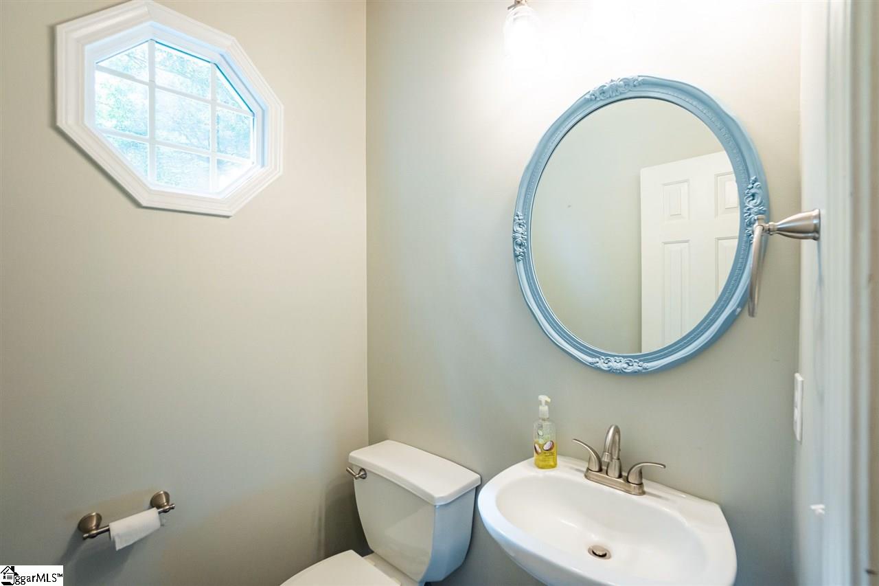 8 Moss Spring Court Simpsonville, SC 29680 - Photo 12 of 36 Gallery Image 12