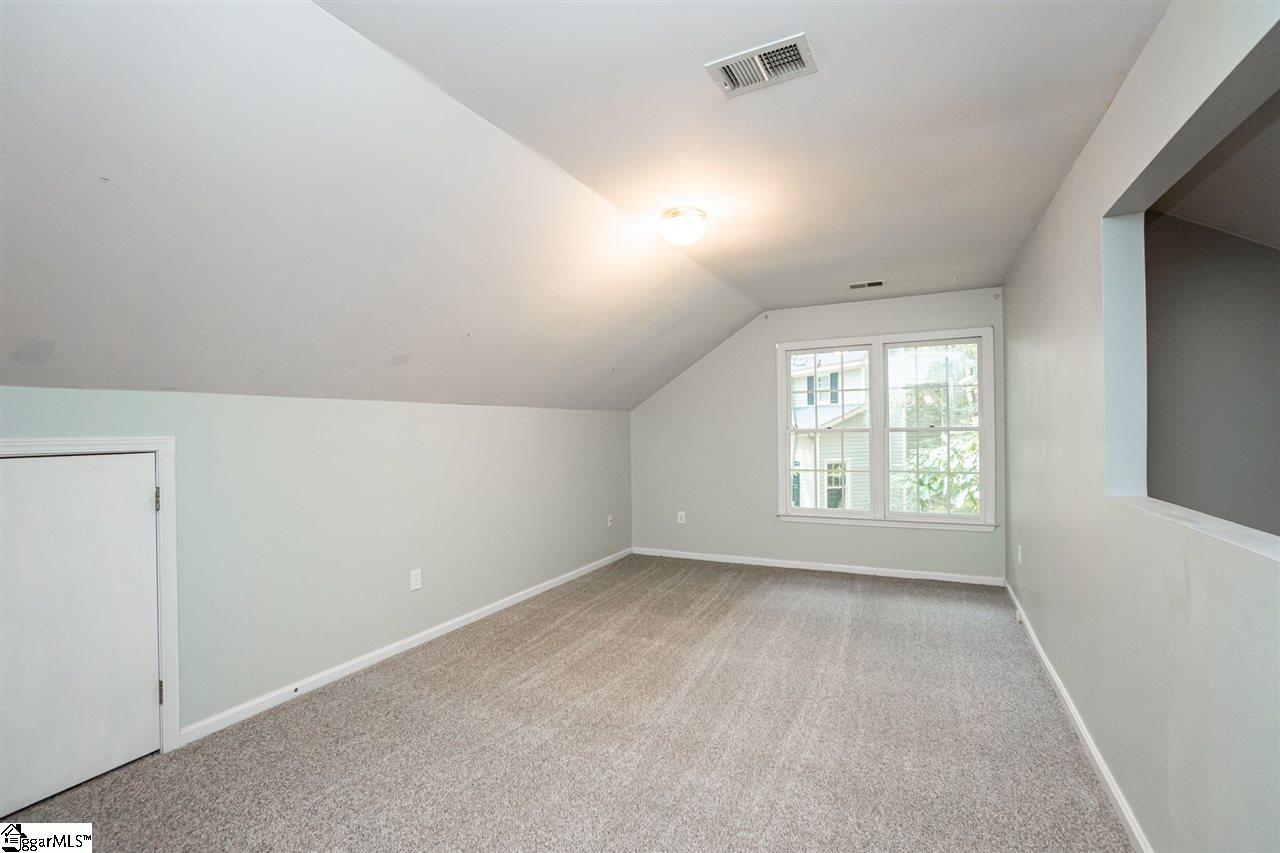 8 Moss Spring Court Simpsonville, SC 29680 - Photo 13 of 36 Gallery Image 13