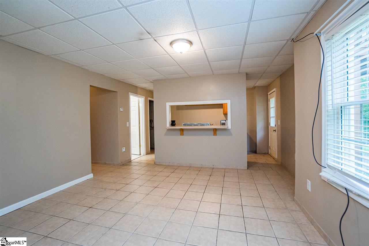 8 Moss Spring Court Simpsonville, SC 29680 - Photo 27 of 36 Gallery Image 27