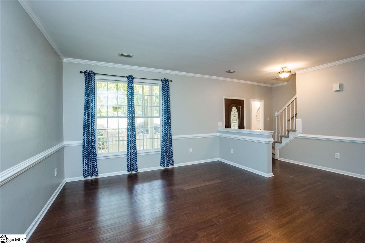 8 Moss Spring Court Simpsonville, SC 29680 - Photo 4 of 36 Gallery Image 4