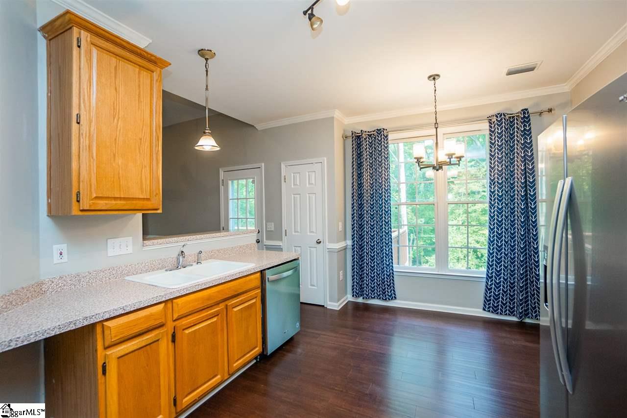 8 Moss Spring Court Simpsonville, SC 29680 - Photo 7 of 36 Gallery Image 7