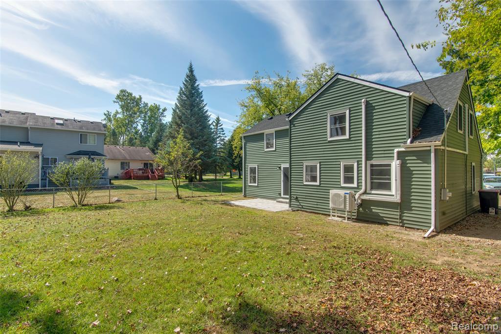 21716 Lahser Road Southfield, MI 48075 - Photo 25 of 29 Gallery Image 25