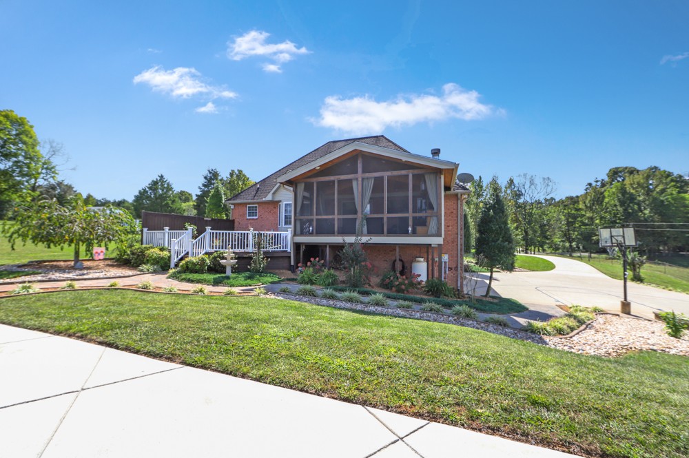 1055 Jim Read Road Chapmansboro, TN 37035 - Photo 41 of 50 Gallery Image 41