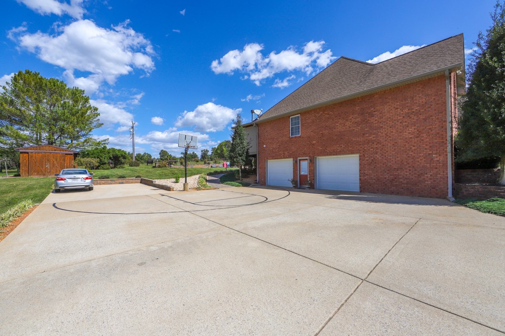 1055 Jim Read Road Chapmansboro, TN 37035 - Photo 48 of 50 Gallery Image 48