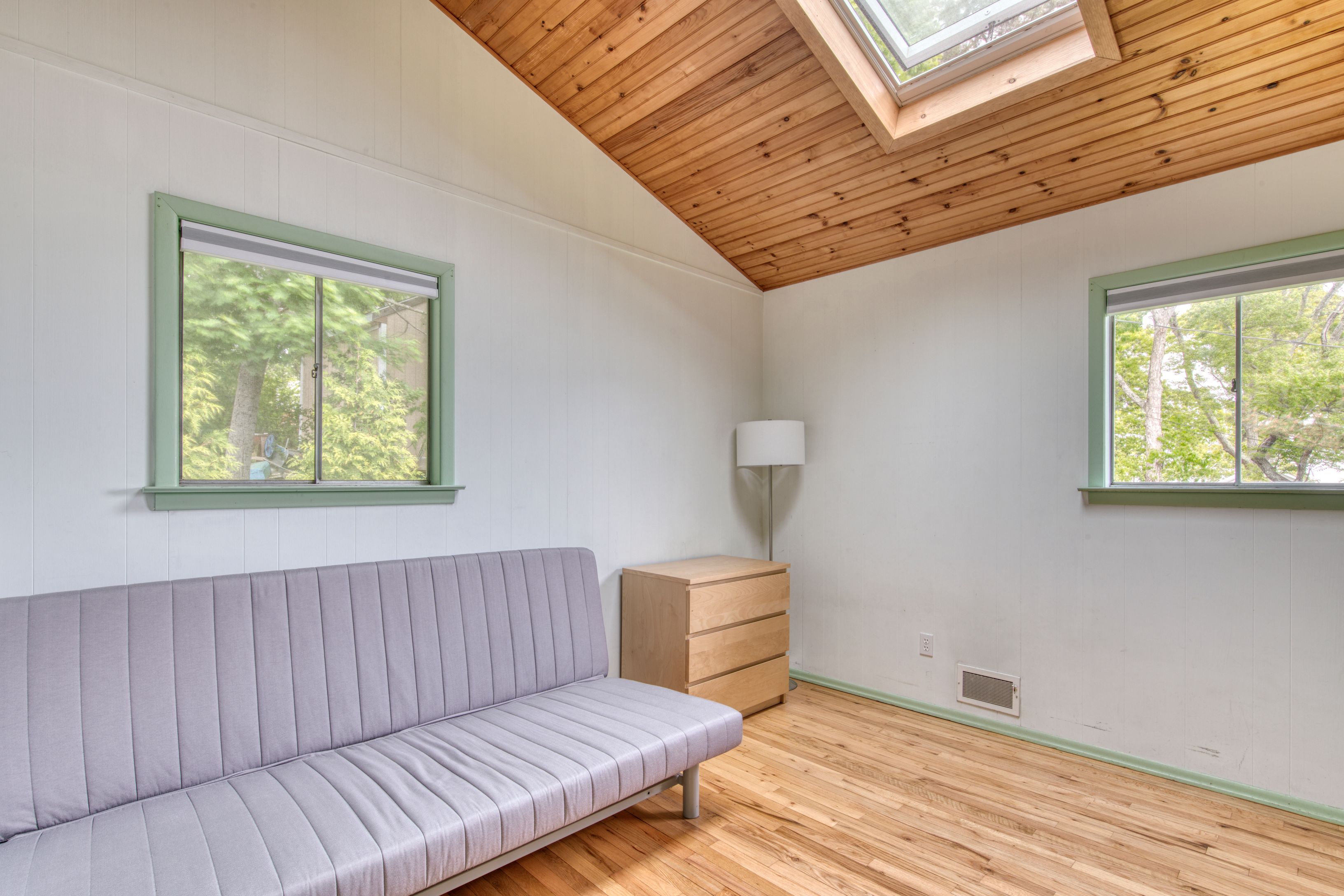 9 Sun Valley Road Hampton Bays, NY 11946 - Photo 3 of 19