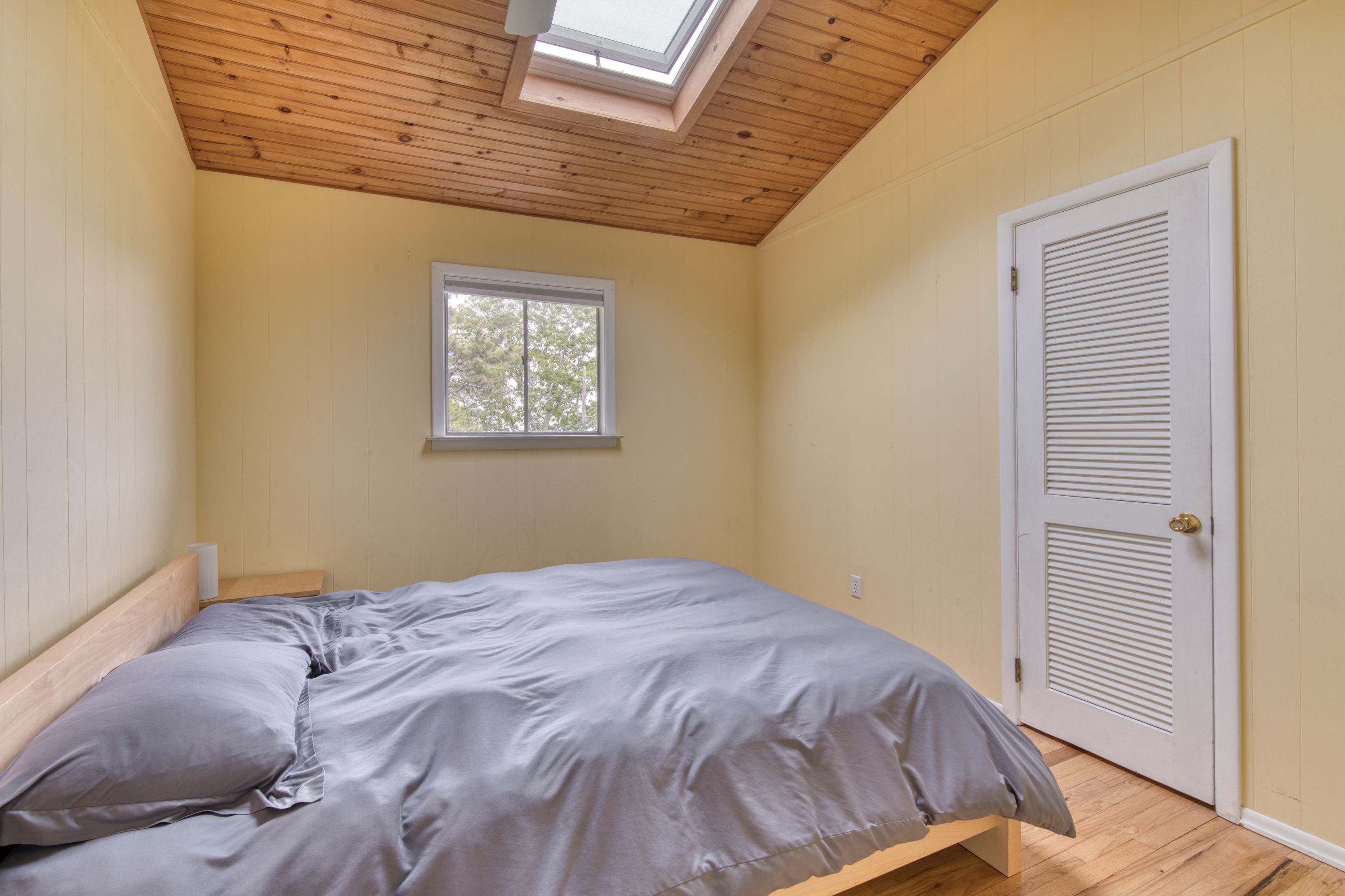 9 Sun Valley Road Hampton Bays, NY 11946 - Photo 5 of 19