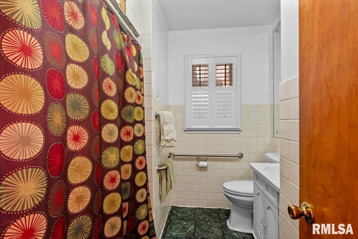 2424 Holmes Avenue Springfield, IL 62704 - Photo 15 of 37