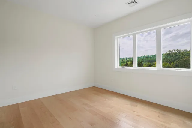 $1,300,000 | 55 Indian Rock Road, Bedford, NH 03110