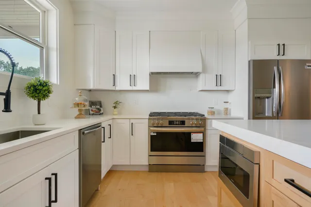 $1,300,000 | 55 Indian Rock Road, Bedford, NH 03110