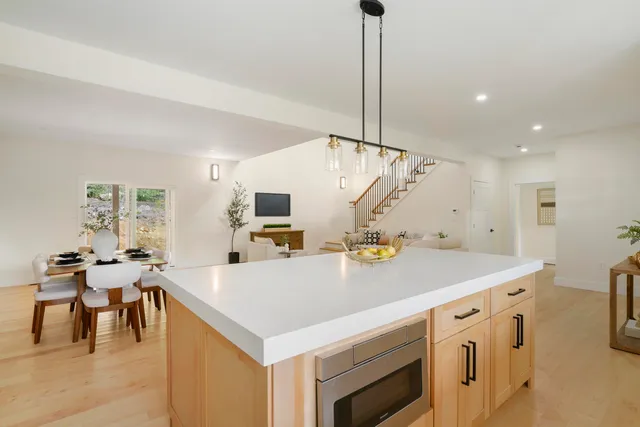 $1,300,000 | 55 Indian Rock Road, Bedford, NH 03110