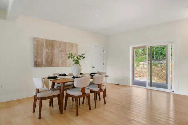 $1,300,000 | 55 Indian Rock Road, Bedford, NH 03110