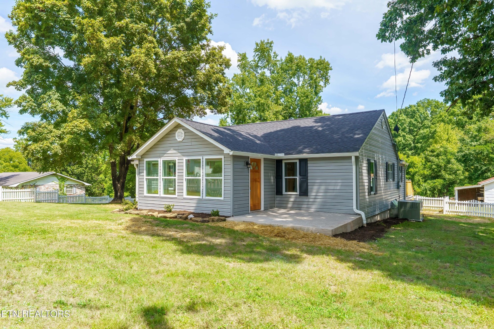 2516 Effler Road Maryville, TN 37803 - Photo 2 of 32 Gallery Image 2
