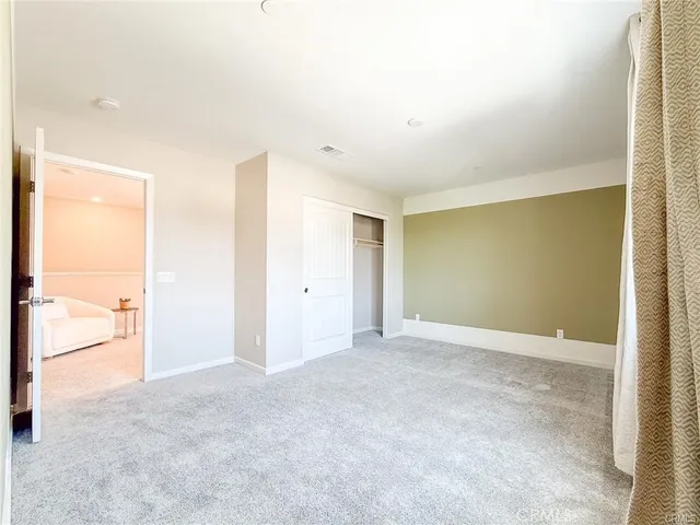 a view of a livingroom with furniture