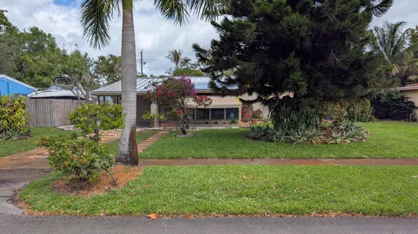 $425,000 | 2361 Southwest 15th Court, Fort Lauderdale, FL 33312