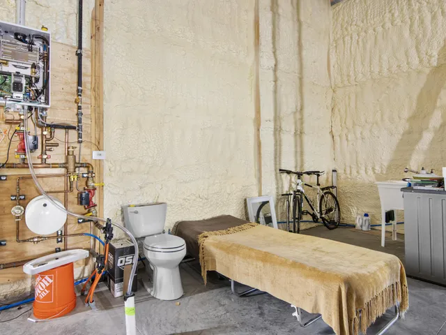 $199,900 | 439 9th Street, Manistee, MI 49660