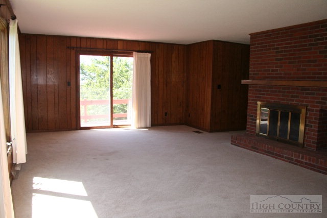 307 Scene-A-Rama Drive Boone, NC 28607 - Photo 2 of 14 Gallery Image 2
