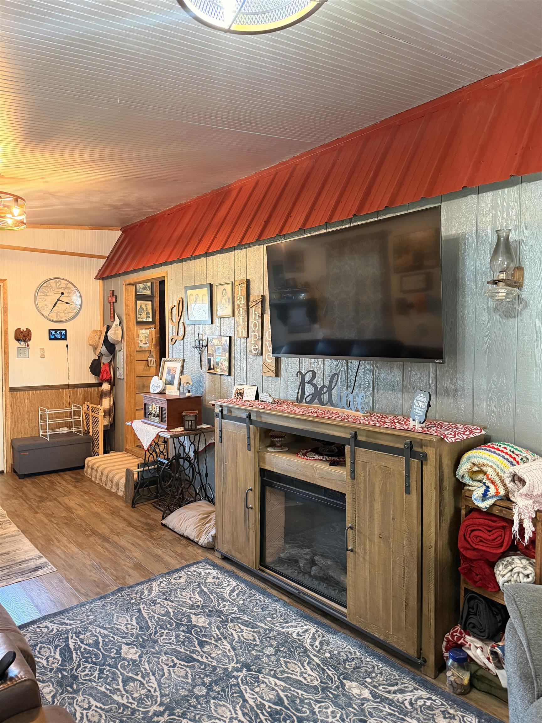 9022 Dairyland Heights Road Silsbee, TX 77656 - Photo 4 of 31