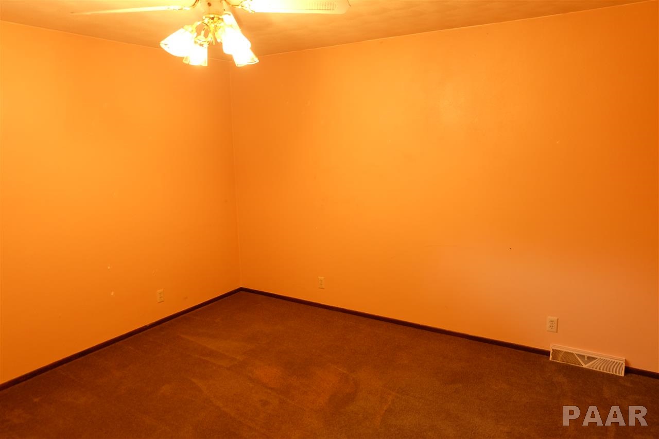 809 Prairie Lane Manito, IL 61546 - Photo 18 of 35 Gallery Image 18