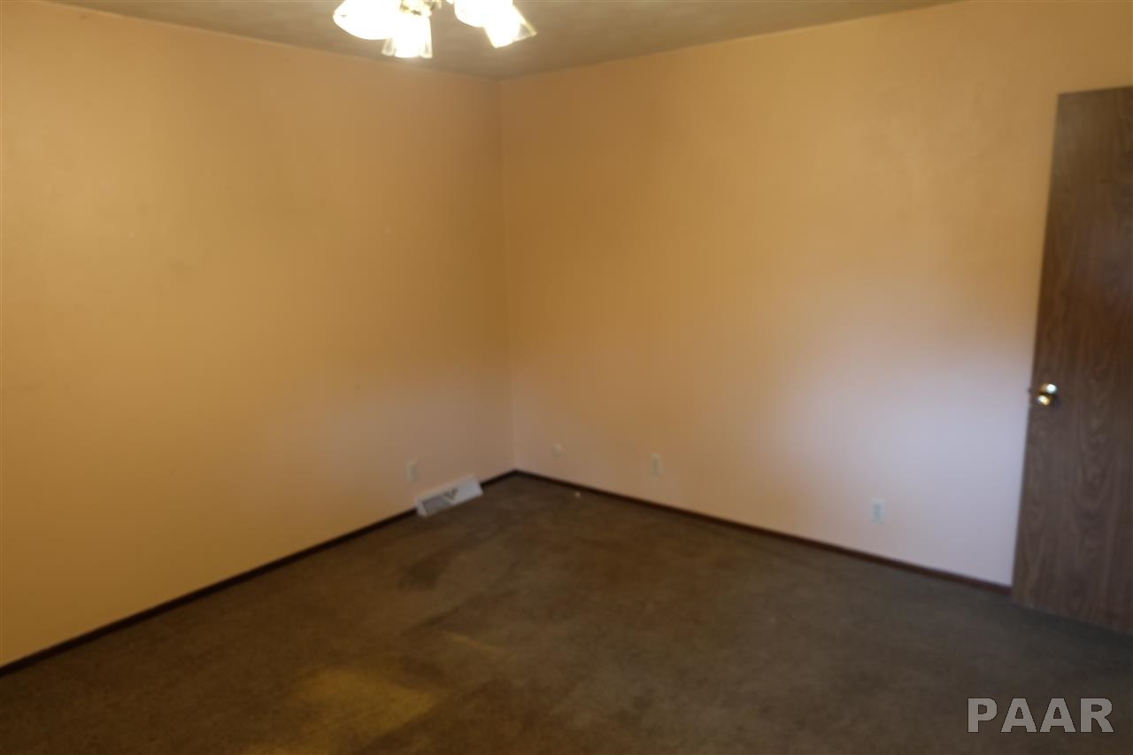 809 Prairie Lane Manito, IL 61546 - Photo 20 of 35 Gallery Image 20