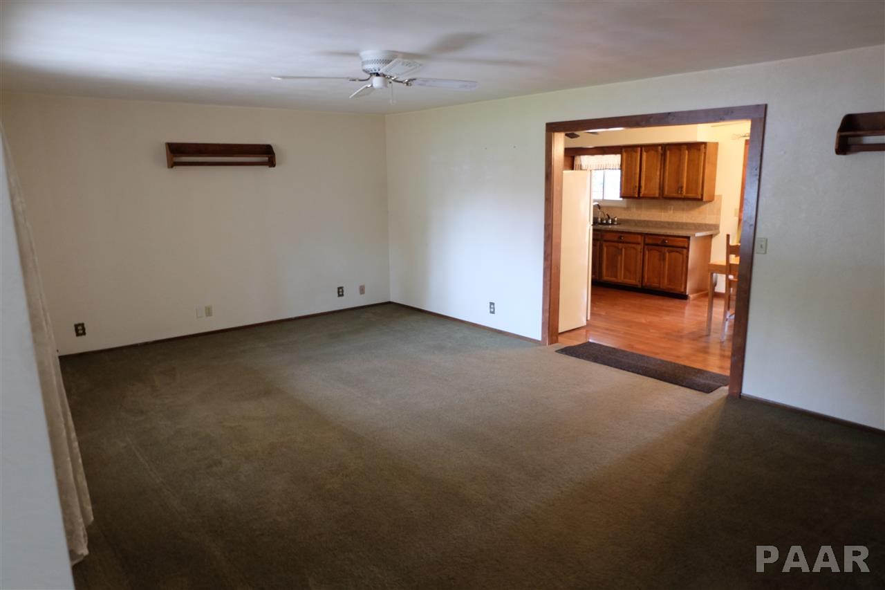 809 Prairie Lane Manito, IL 61546 - Photo 3 of 35 Gallery Image 3