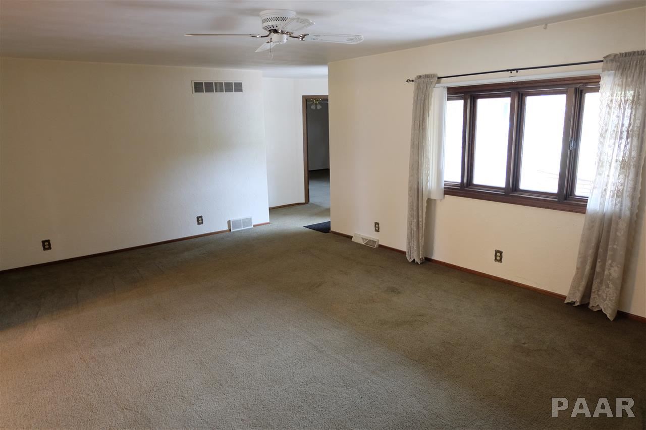809 Prairie Lane Manito, IL 61546 - Photo 6 of 35 Gallery Image 6