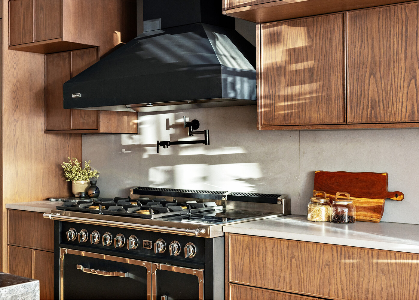 436 West 20th Street Manhattan, NY 10011 - Photo 6 of 24 a kitchen with a stove and a microwave