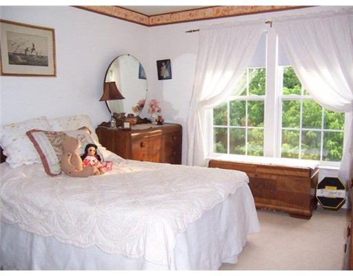 350 Buffalo Ridge Road Canonsburg, PA 15317 - Photo 11 of 18 Bedroom.