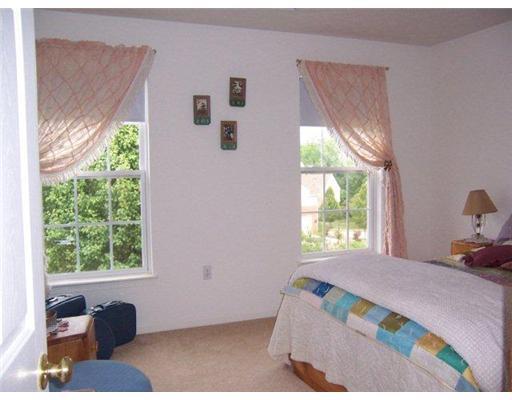 350 Buffalo Ridge Road Canonsburg, PA 15317 - Photo 12 of 18 Bedroom.