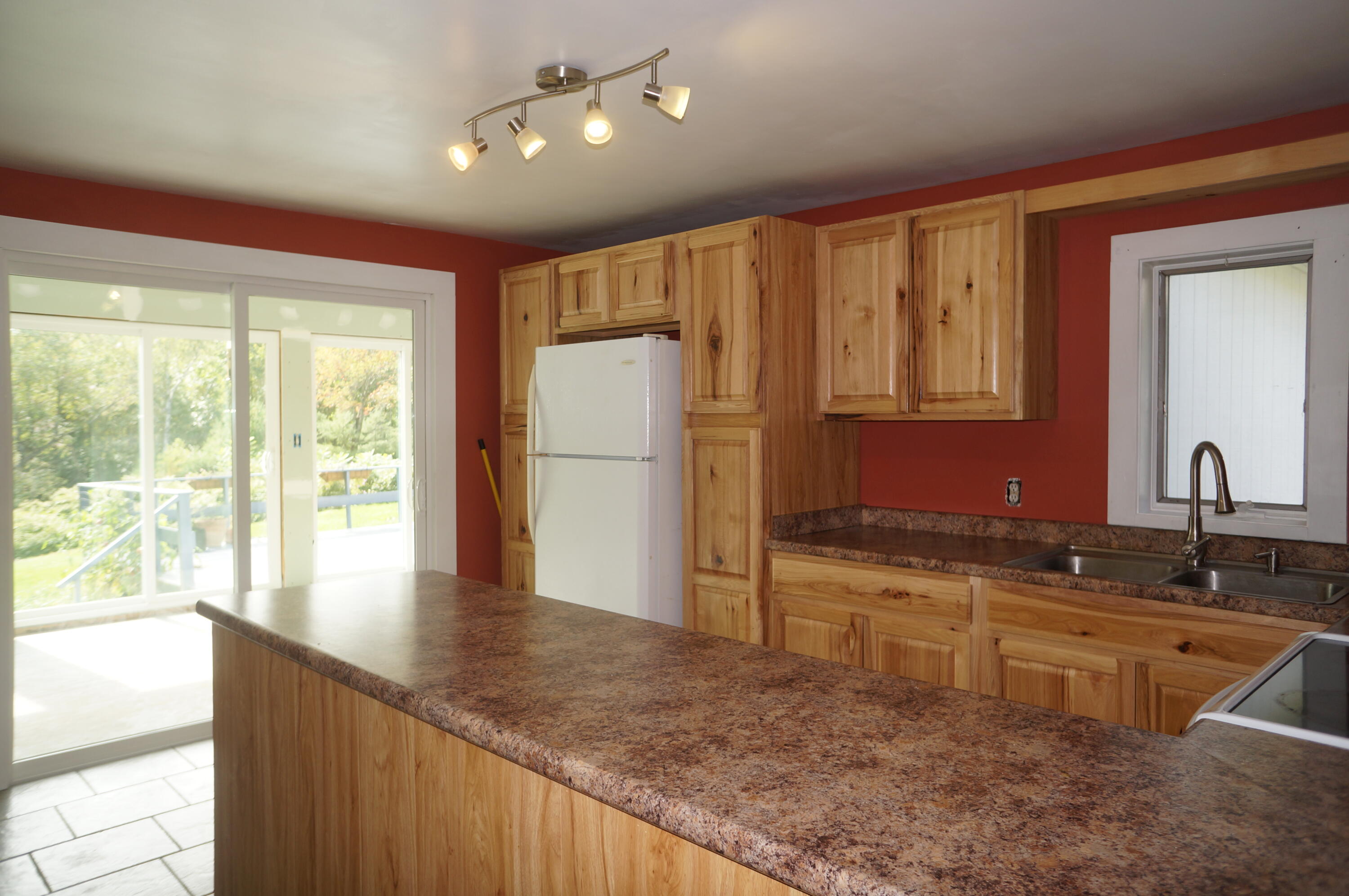 910 High Street Paris, ME 04281 - Photo 13 of 44 DSC03384