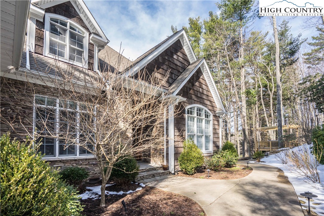 321 Russelton Road Boone, NC 28607 - Photo 2 of 46